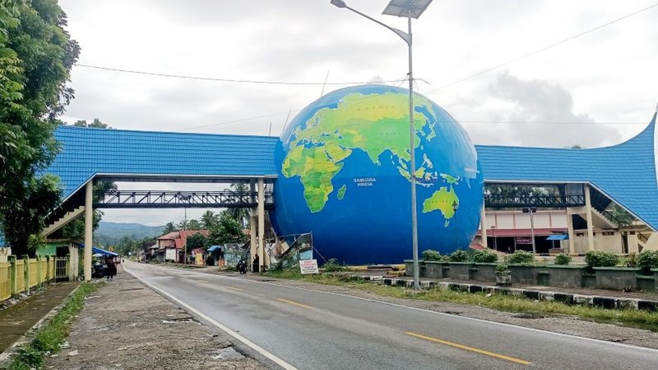 Menteri Ekraf dijadwalkan meresmikan Planetarium Equator Bonjol di Pasaman, Sumatera Barat pada 4 Februari 2025, sebagai bagian dari kunjungan kerja Gubernur Sumbar yang juga akan meninjau proyek panas bumi dan rencana pembangunan jalan Bonjol-Suliki.