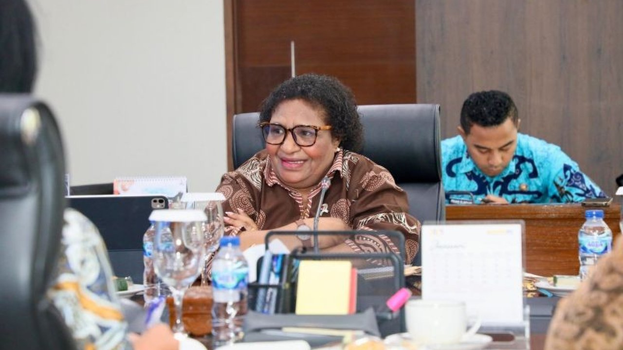 Kemendagri berkomitmen penuh mengawal percepatan pembangunan di Papua, berkoordinasi dengan kementerian lain dan memastikan kesiapan pembangunan di berbagai aspek sesuai arahan Presiden.