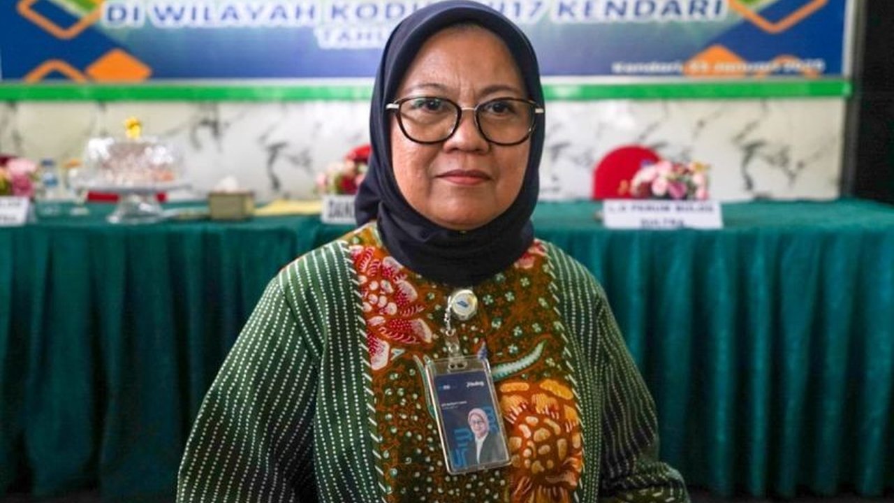 Bulog Sulawesi Tenggara memastikan stok beras 20 ribu ton aman hingga Idul Fitri 1446 H, termasuk untuk program SPHP dan penyerapan beras petani di Maret-April.