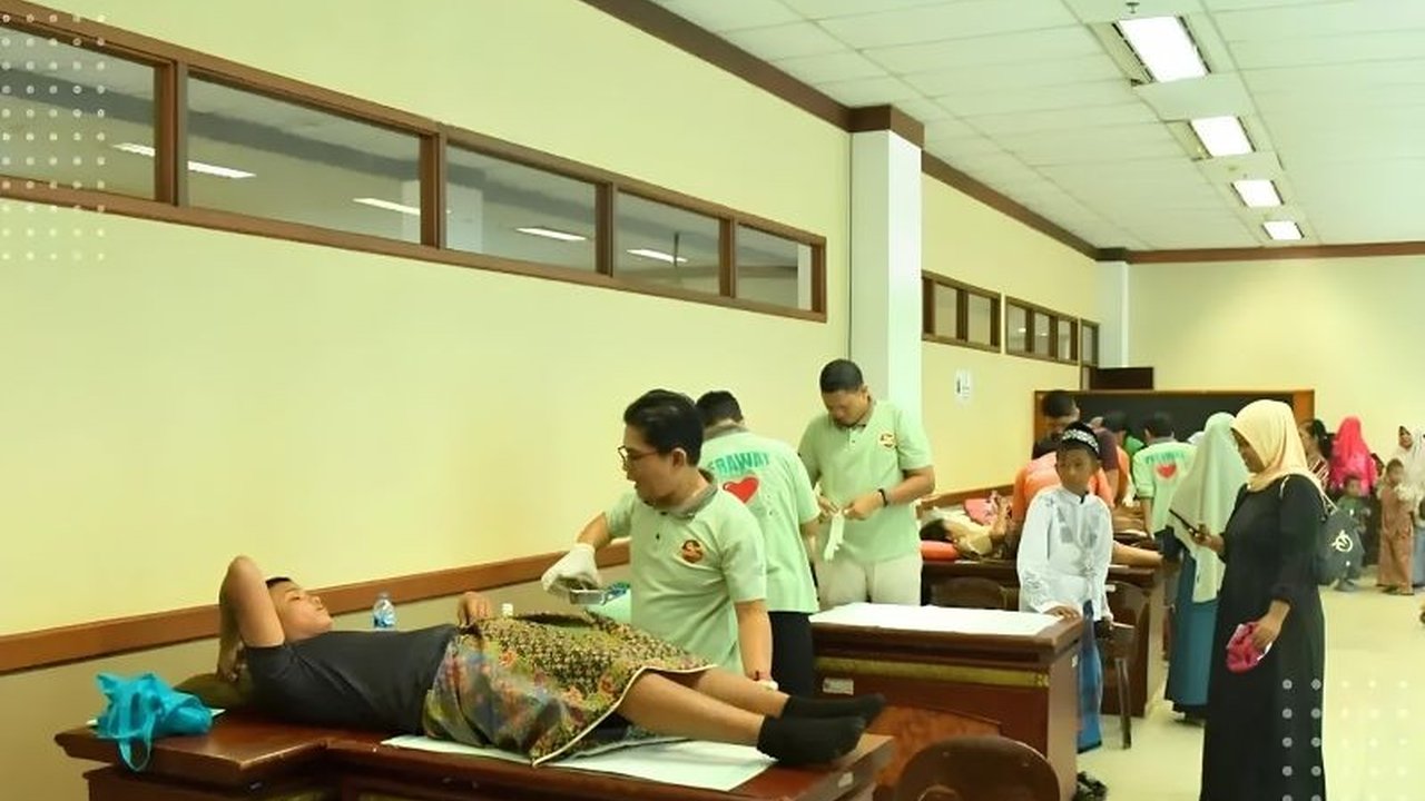 Dharma Wanita Persatuan (DWP) Kabupaten Nunukan dan Provinsi Kalimantan Utara menggelar khitanan massal gratis bagi 100 anak di Kecamatan Nunukan dan Nunukan Selatan sebagai bentuk amal dan dukungan terhadap program pemerintah.