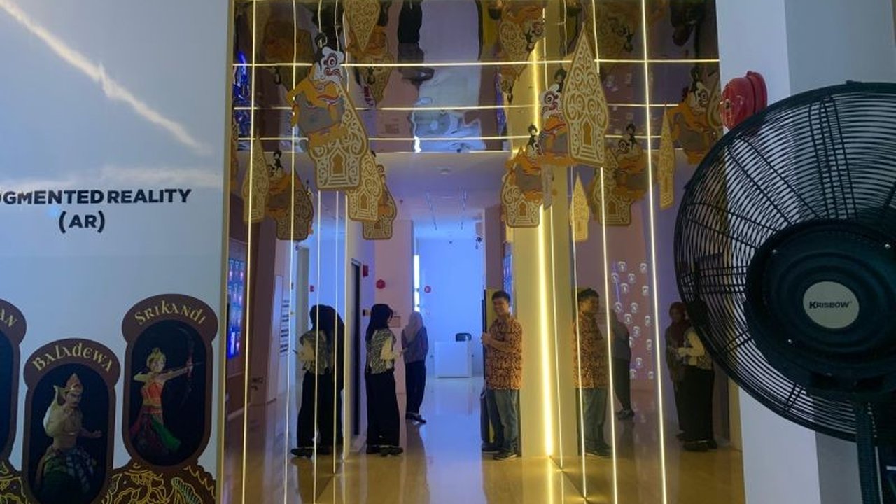 Museum Wayang Jakarta hadir dengan tampilan baru, memadukan keindahan bangunan cagar budaya dengan teknologi imersif dan interaktif untuk menarik minat generasi muda dan meningkatkan pengalaman pengunjung.