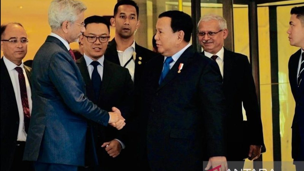 Presiden Prabowo Subianto akan diantar dengan kereta kuda menuju upacara peringatan Hari Republik India ke-76 di New Delhi sebagai bentuk penghormatan tinggi, mengikuti tradisi sejak Presiden Soekarno hadir pada 1950.