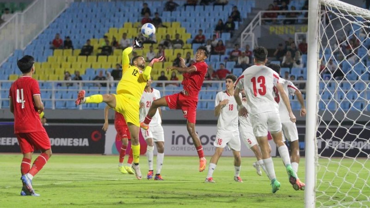 Pelatih Timnas U-20 Indonesia, Indra Sjafri, mengakui kesulitan timnya membongkar pertahanan Yordania dalam laga uji coba di Sidoarjo, dan berencana melakukan evaluasi sebelum menghadapi Suriah.