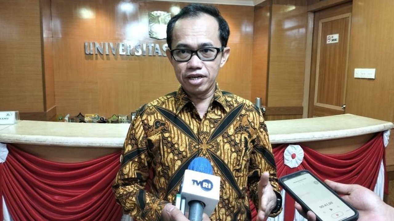 Universitas Andalas (Unand) tengah mempertimbangkan keterlibatan dalam pengelolaan tambang, dengan fokus pada pencegahan konflik kepentingan dan pemanfaatan keahlian dosen untuk riset dan konsultasi.