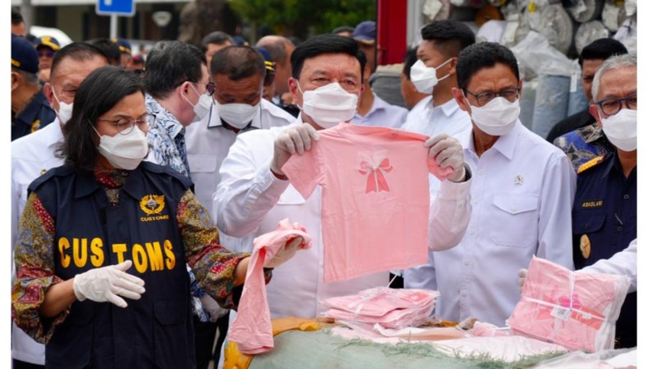 Dalam 100 hari kerja, pemerintah berhasil menggagalkan penyelundupan barang ilegal senilai Rp3,7 triliun, melibatkan operasi terpadu lintas instansi dan penangkapan 552 orang yang terlibat sindikat internasional.