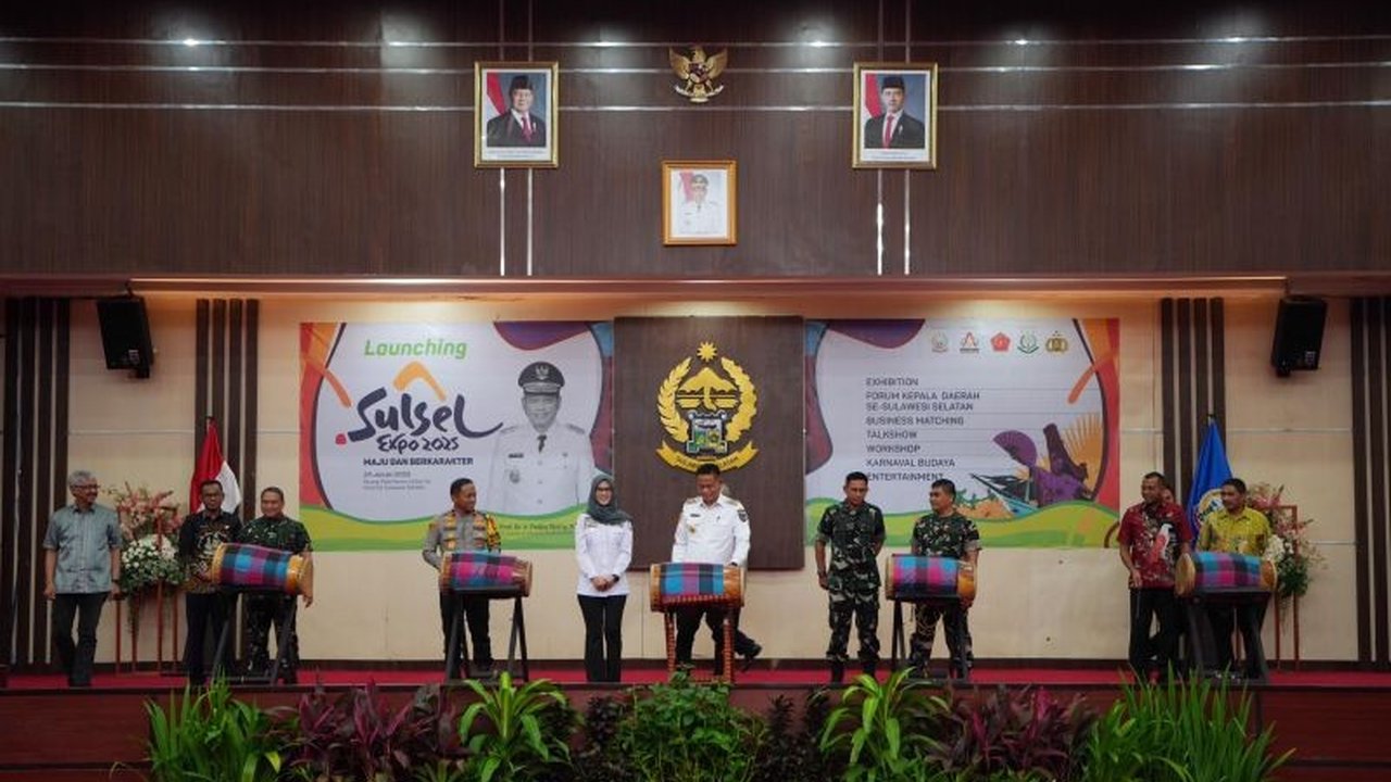 Penjabat Gubernur Sulawesi Selatan berharap Sulsel Expo 2025, yang akan digelar Agustus mendatang, mampu menarik banyak investor dan meningkatkan perekonomian daerah.