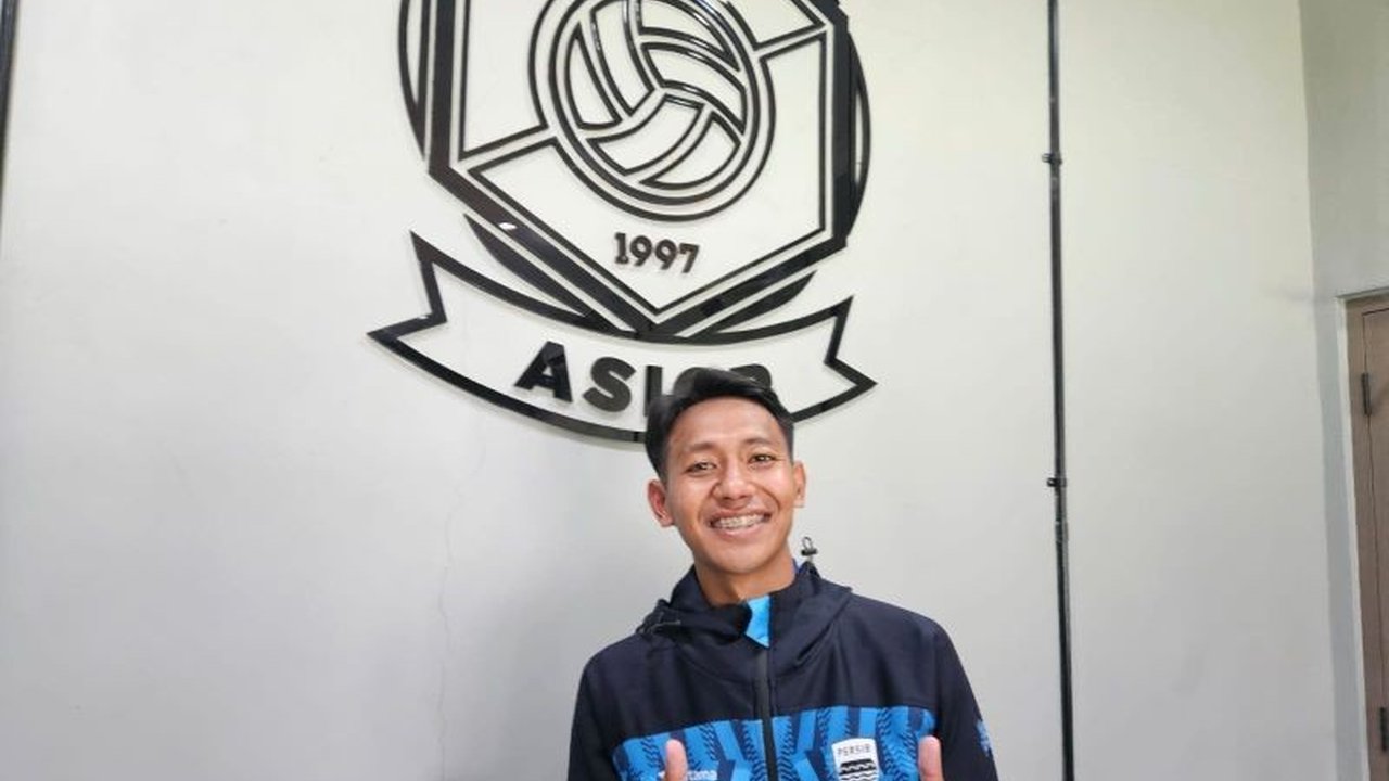 Beckham Putra Nugraha dari Persib Bandung menilai persaingan di puncak klasemen Liga 1 Indonesia sangat ketat dan sulit diprediksi, meskipun Persib saat ini memimpin klasemen.