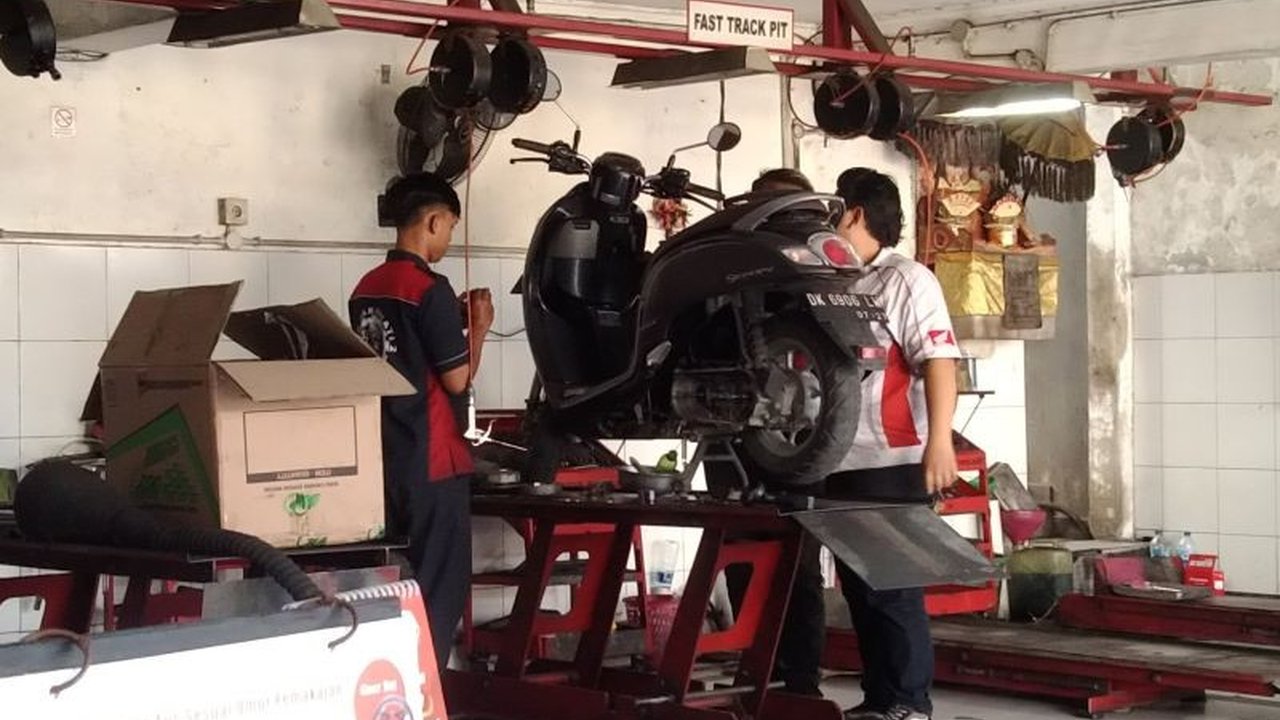 OJK mencatat pertumbuhan signifikan pembiayaan di Bali hingga November 2024, mencapai Rp11,89 triliun, didorong sektor pariwisata dan kredit investasi, meskipun rasio pinjaman terhadap simpanan masih memiliki ruang peningkatan.