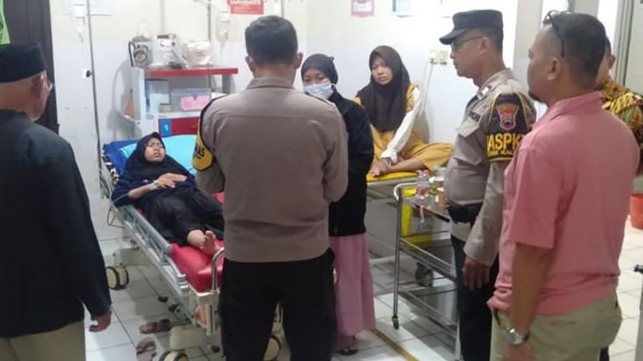 Penyelidikan polisi tengah berlangsung terkait dugaan keracunan massal yang menimpa 16 anak di Panti Asuhan Putri Aisyiyah Darul Barokah, Purbalingga, setelah mereka mengonsumsi makanan kiriman pada Jumat sore.