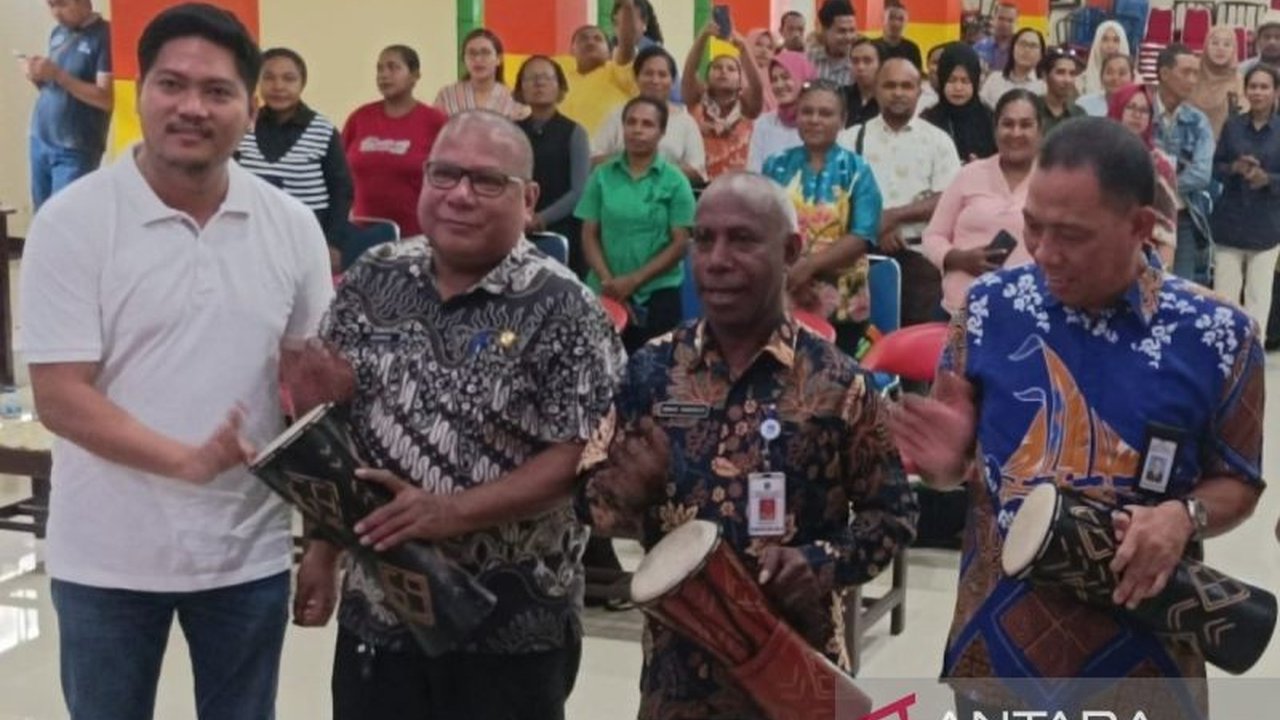 Pemerintah Kabupaten Biak Numfor mengusulkan kodifikasi tiga kampung, Sorido, Yafdas, dan Wodu, ke Kemendagri untuk memastikan legalitas administrasi pemerintahan kampung tersebut.