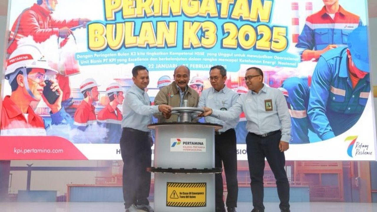 PT Kilang Pertamina Internasional (KPI) berhasil mencatatkan 52,6 juta jam kerja aman sepanjang tahun 2024, menunjukkan komitmen kuat perusahaan terhadap aspek Kesehatan, Keselamatan, Keamanan, dan Lingkungan (HSSE).