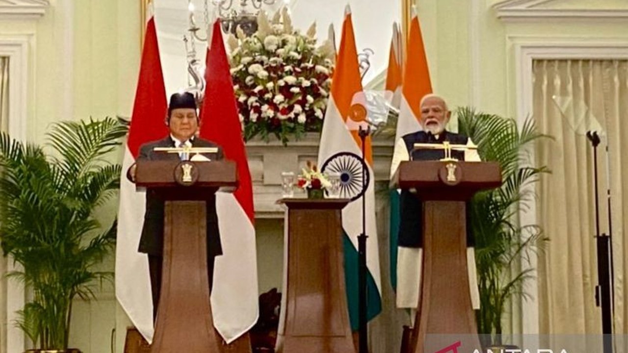 Presiden Prabowo Subianto akan mengirim delegasi ke India untuk menindaklanjuti perjanjian kerja sama pertahanan Indonesia-India yang baru saja diratifikasi, serta membahas peningkatan kerja sama ekonomi dan keamanan.