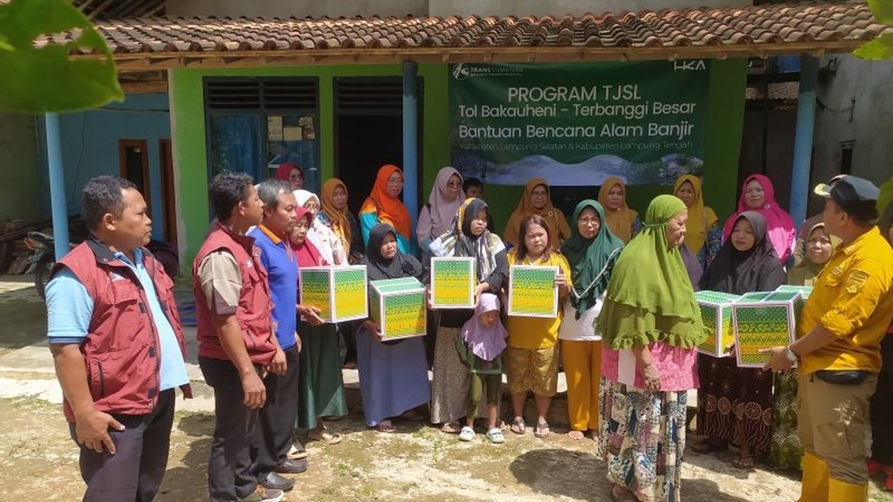 PT Hakaaston dan PT BTB Toll memberikan 140 paket sembako kepada warga Lampung Selatan dan Lampung Tengah yang terdampak banjir akibat hujan deras pada pertengahan Januari 2024.