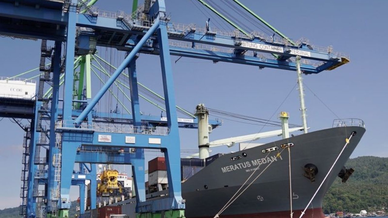 Pelindo Pastikan Layanan Peti Kemas Tetap Prima Saat Libur Isra Miraj dan Imlek