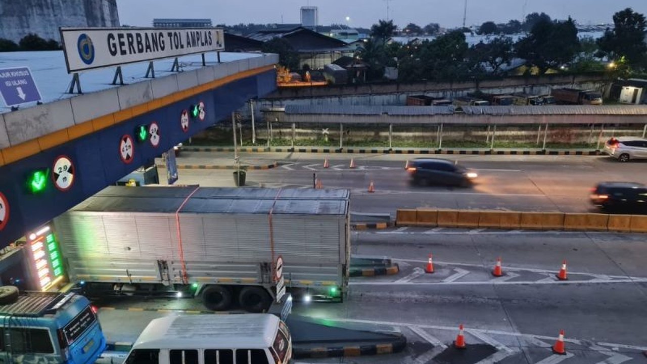 H-3 libur Isra Mi'raj, lalu lintas di jalan tol Regional Nusantara meningkat hingga 6,8 persen, mencapai 182.615 kendaraan, didominasi ruas tol Belawan-Medan-Tanjung Morawa dan Nusa Dua-Ngurah Rai-Benoa.