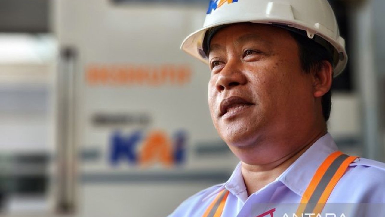 Banjir di jalur rel antara Stasiun Gubug dan Karangjati, Grobogan, Jawa Tengah, memaksa PT KAI mengalihkan 15 perjalanan KA Semarang-Surabaya lewat Solo dan Brumbungan-Gundir-Gambringan pada 25 Januari 2024.