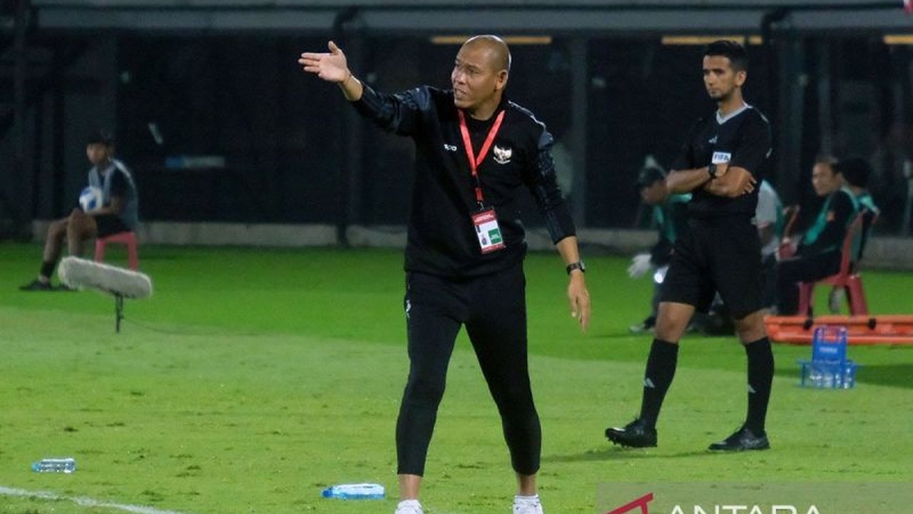 Pelatih Timnas U-17 Indonesia, Nova Arianto, berharap dukungan penuh pemerintah di bawah kepemimpinan Presiden Prabowo dan Wapres Gibran untuk meraih prestasi di Piala Asia U-17 2025 dan lolos ke Piala Dunia U-17.