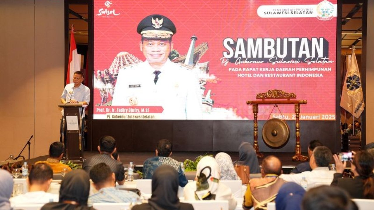 Pj Gubernur Sulsel, Fadjry Djufry, mendorong pemerintah kabupaten/kota untuk meningkatkan jumlah event guna menarik wisatawan dan meningkatkan okupansi hotel di Sulawesi Selatan.