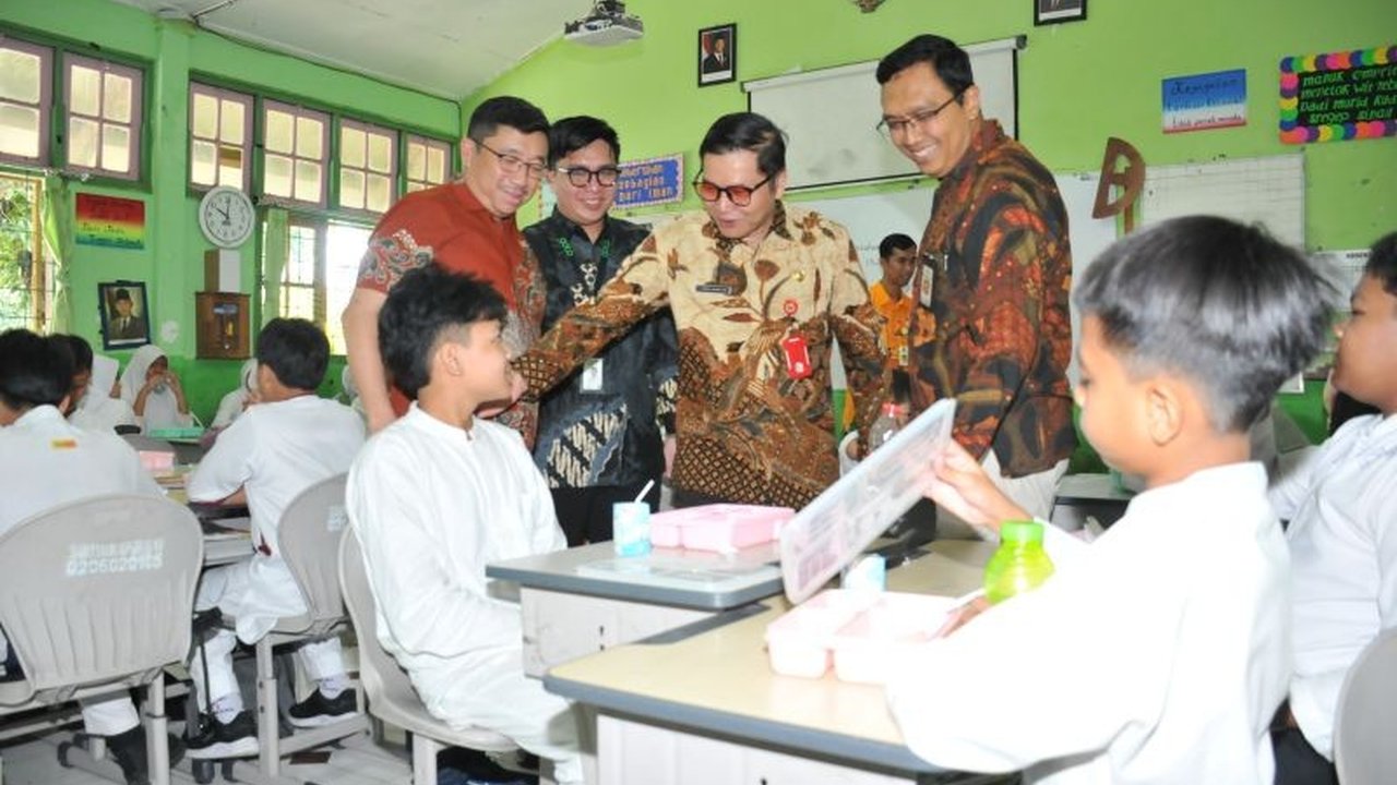 KemenPAN-RB mengapresiasi program Makan Bergizi Gratis (MBG) GoTo yang memanfaatkan teknologi digital untuk meningkatkan gizi anak sekolah, memberdayakan UMKM, dan meningkatkan efisiensi distribusi bantuan.