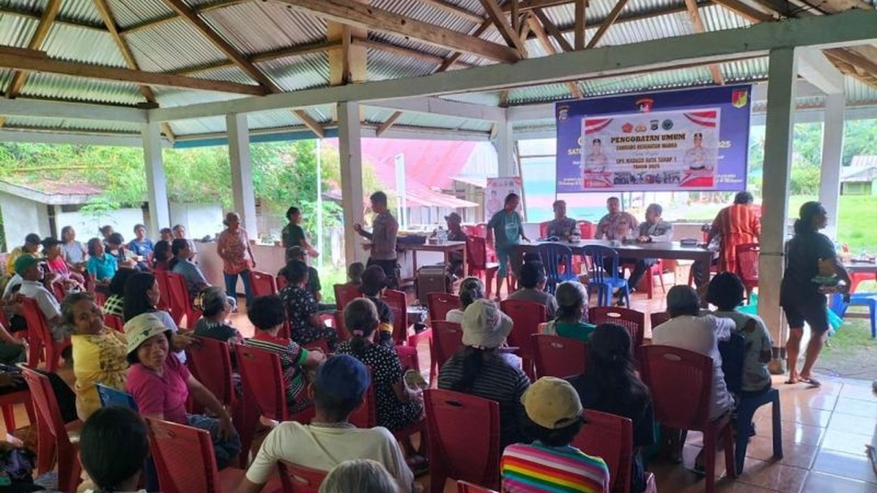 Tim medis Satgas Operasi Madago Raya memberikan pelayanan kesehatan gratis kepada 167 warga di Poso Pesisir Selatan, membantu akses kesehatan dan mendeteksi dini penyakit di wilayah terpencil.