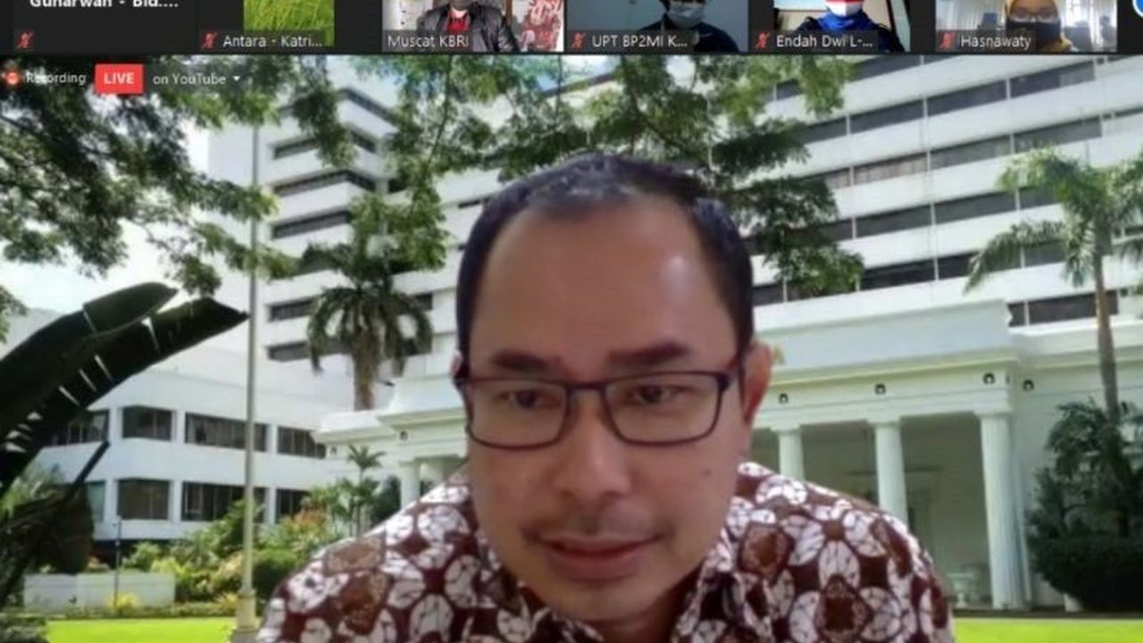 Kementerian Luar Negeri RI dan KBRI Kuala Lumpur sedang memantau insiden penembakan terhadap WNI di perairan Tanjung Rhu, Selangor, Malaysia, yang mengakibatkan korban jiwa dan luka-luka; penyelidikan atas dugaan penggunaan kekerasan berlebihan tengah dil