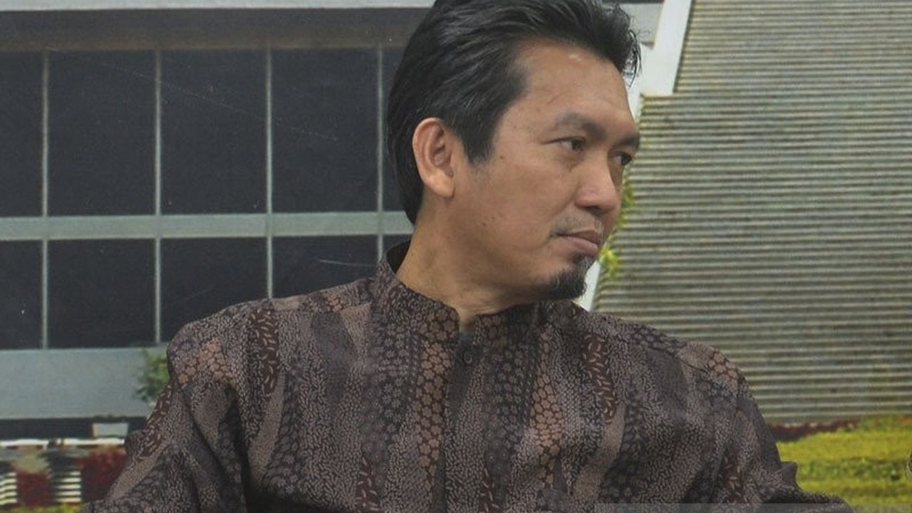 Anggota Badan Pengkajian MPR RI mendesak kajian menyeluruh kasus pagar laut di Tangerang berdasarkan Pasal 33 ayat (3) UUD 1945, terkait penguasaan negara atas kekayaan alam untuk kemakmuran rakyat.