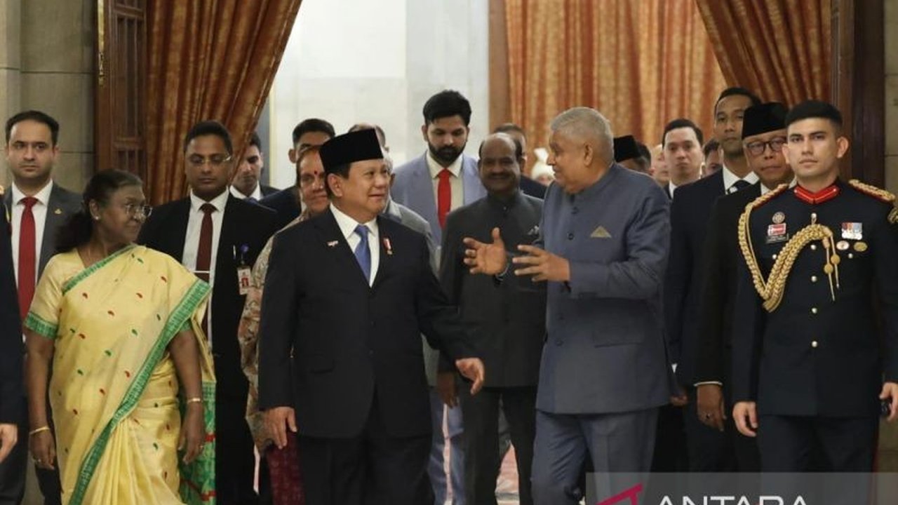 Dalam jamuan kenegaraan di India, Presiden Prabowo Subianto menekankan sejarah panjang dan hubungan peradaban Indonesia-India, serta komitmen untuk memperkuat kerja sama bilateral di berbagai bidang.