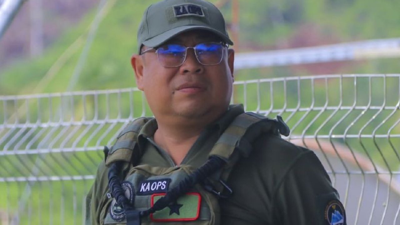 Kelompok Kriminal Bersenjata (KKB) di Papua menyebarkan video hasil editan yang menarasikan serangan TNI-Polri, padahal kejadian sebenarnya adalah pembakaran puskesmas yang dilakukan KKB sendiri pada 2021.