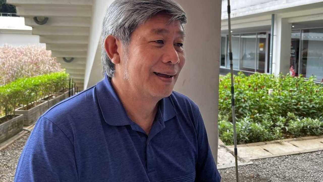 Mantan pelatih ganda putra Indonesia, Herry Iman Pierngadi, akan melatih tim ganda putra Malaysia selama empat tahun ke depan setelah Asosiasi Bulu Tangkis Malaysia (BAM) menghubunginya langsung.