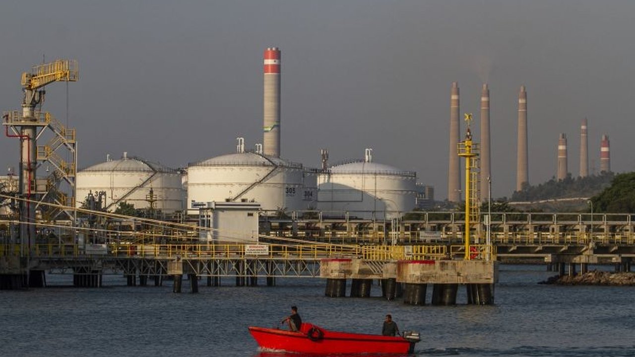 Sosialisasi Investasi Asing: Kunci Penerimaan Publik & Stabilitas Ekonomi