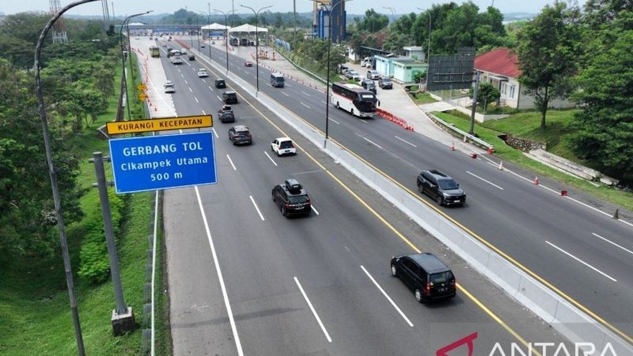 Jasa Marga mencatat lonjakan signifikan lalu lintas di jalan tol regional Nusantara pada Sabtu (25/2), mencapai 183.728 kendaraan, meningkat 10,9% dibandingkan hari biasa, terutama menjelang libur Isra Mi'raj.