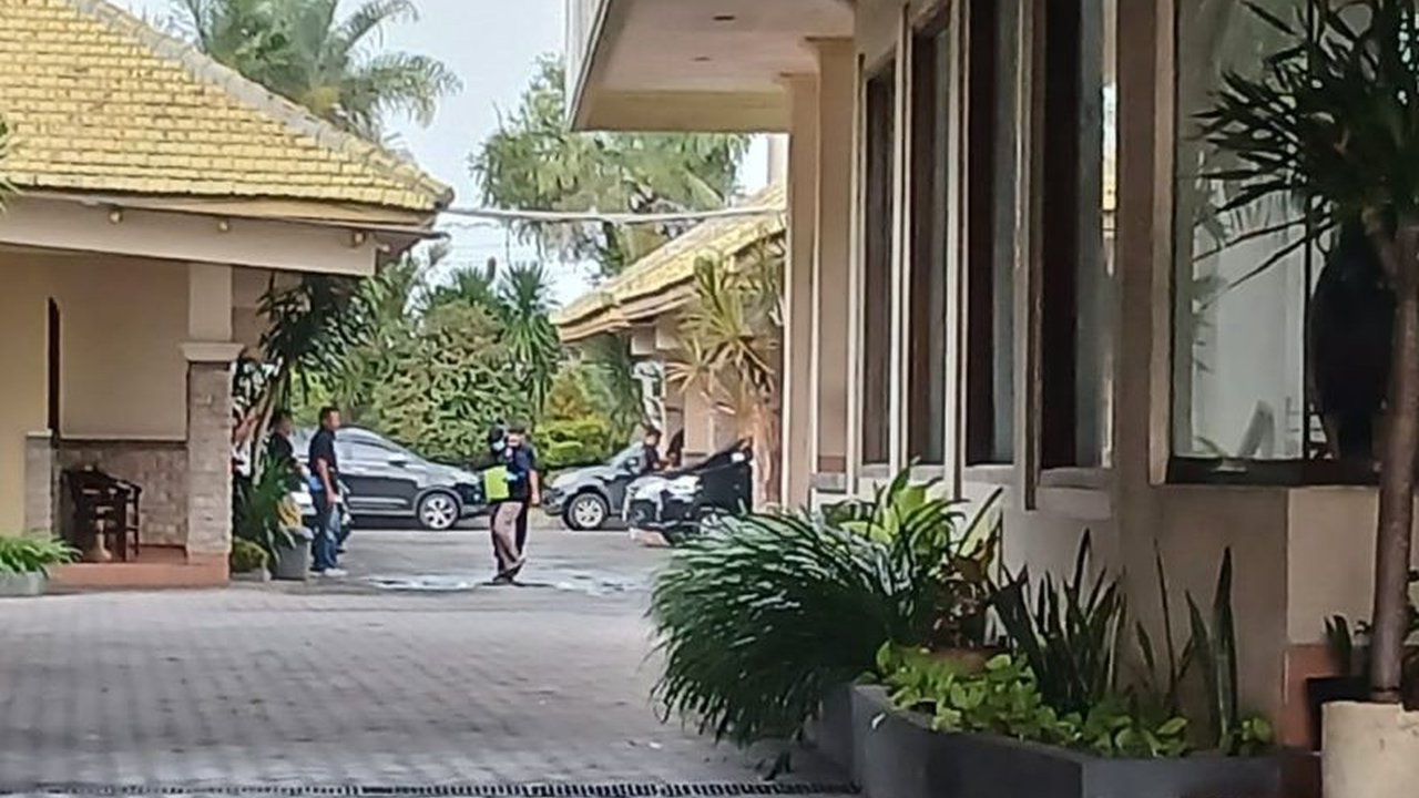 Keluarga korban mutilasi di Blitar berharap bertemu pelaku untuk mengetahui motif pembunuhan dan mutilasi terhadap UK (29), tulang punggung keluarga yang raib setelah terakhir berkomunikasi pada 18 Januari 2024.