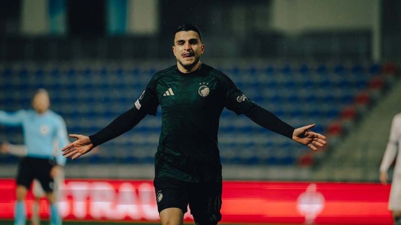 Bek Timnas Indonesia, Kevin Diks, resmi direkrut Borussia Monchengladbach, menambah fleksibilitas pertahanan tim berkat kemampuannya bermain di berbagai posisi.