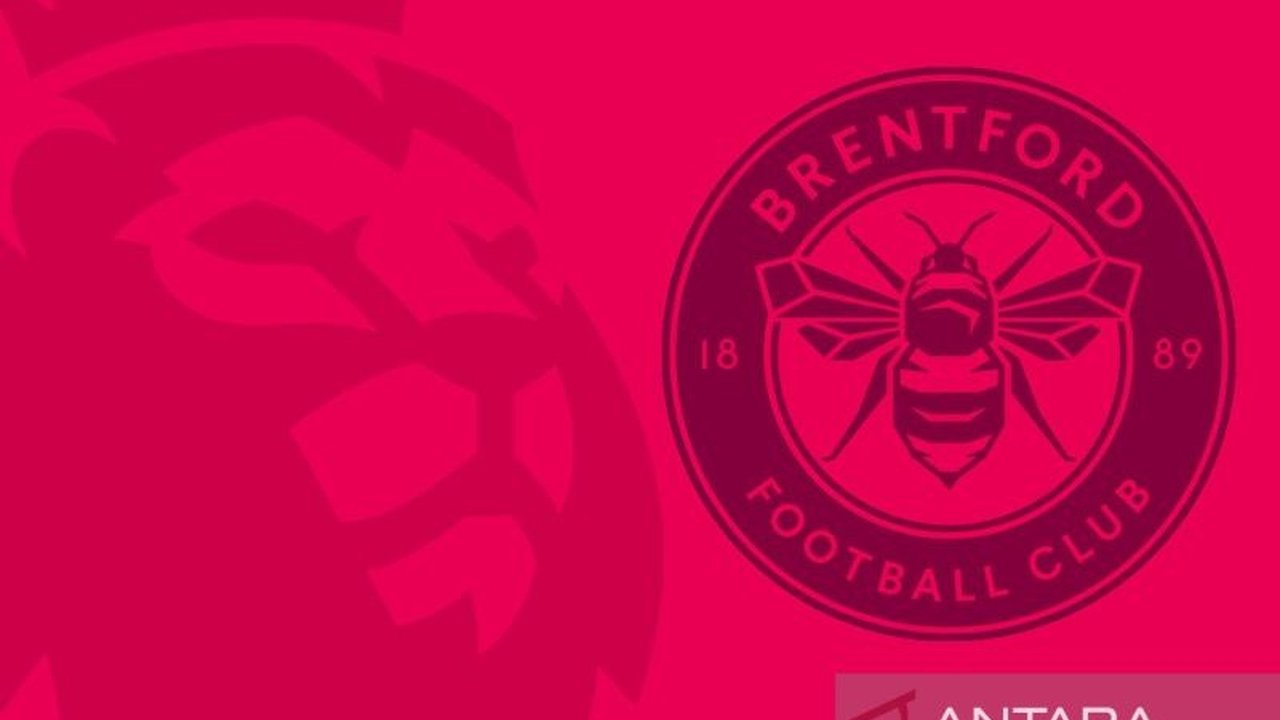 Brentford meraih kemenangan atas Crystal Palace dengan skor 2-1, sementara Aston Villa bermain imbang 1-1 melawan West Ham di Liga Primer Inggris.