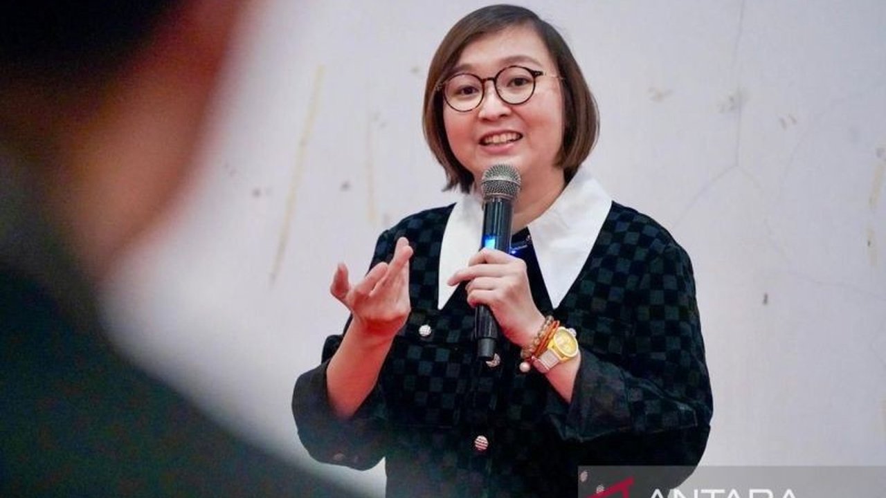 Wakil Menteri Ekonomi Kreatif, Irene Umar, memberikan apresiasi terhadap Global Game Jam 2025 di Bogor dan menekankan pentingnya pengembangan game lokal Indonesia agar dapat bersaing di pasar internasional.