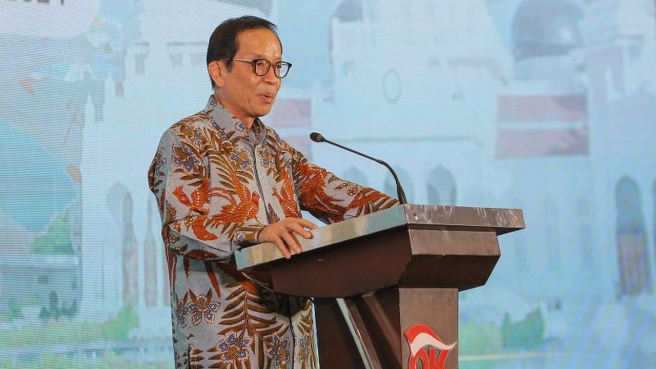 OJK melihat potensi besar DeFi untuk meningkatkan inklusi keuangan di Indonesia, namun juga menyoroti risiko seperti pencucian uang dan perlunya peningkatan literasi digital.