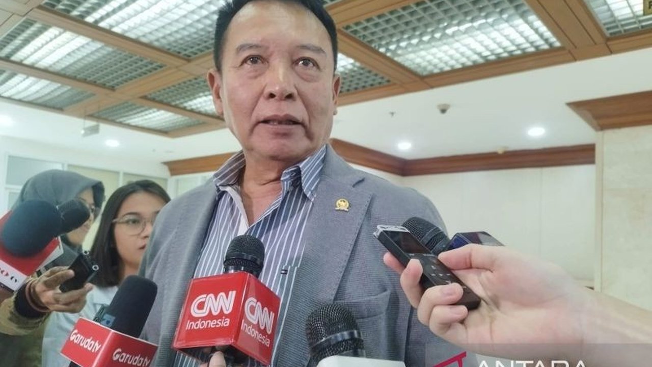 Anggota DPR RI mendesak Malaysia untuk memberikan penjelasan transparan terkait insiden penembakan pekerja migran Indonesia (PMI) oleh otoritas maritim mereka, guna mencegah memburuknya hubungan diplomatik kedua negara.