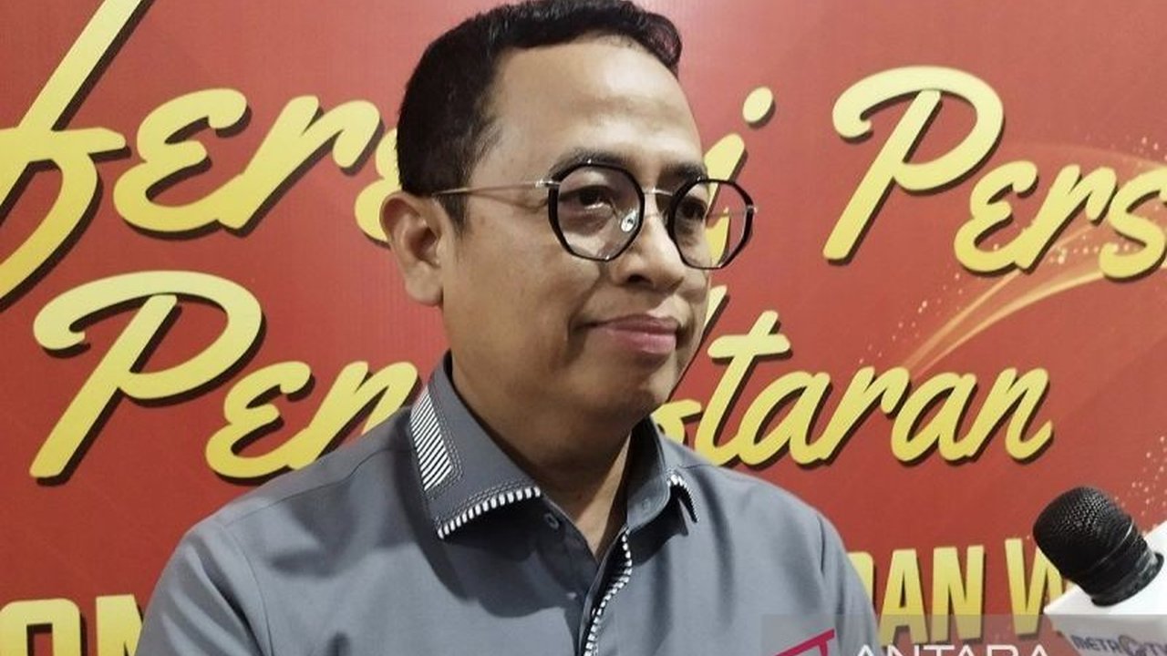 Anggota Bawaslu RI, Puadi, meminta jajarannya untuk bekerja lebih transparan, tegas, dan responsif demi menjaga kepercayaan publik yang tinggi terhadap kinerja Bawaslu dalam mengawal pemilu dan pilkada yang berintegritas.