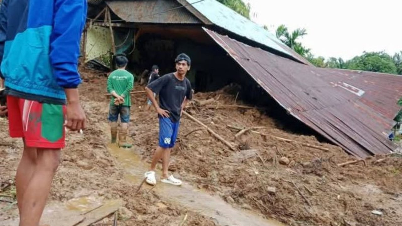 Sulbar Tetapkan Status Tanggap Darurat Bencana Longsor Mamuju