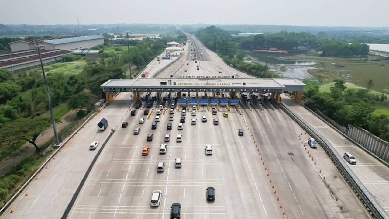 Selama libur panjang Isra Miraj dan Imlek 2025, tercatat 569.462 kendaraan meninggalkan Jabotabek, meningkat 29,4 persen dibanding hari biasa, dengan puncak arus balik diperkirakan pada 28 Januari 2025.