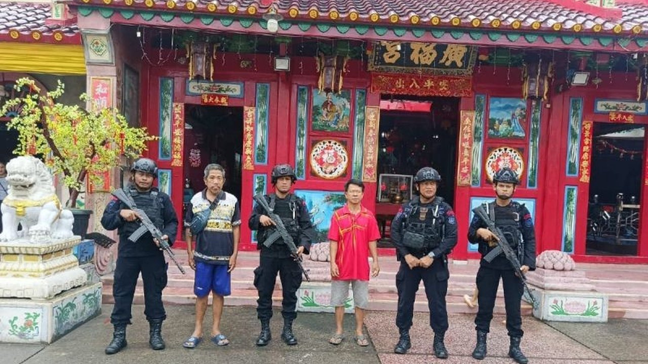 Polda Sumut mengerahkan 486 personel Brimob untuk mengamankan perayaan Tahun Baru Imlek 2576 Kongzili di berbagai wilayah Sumatera Utara, guna menjaga keamanan dan ketertiban selama liburan nasional.