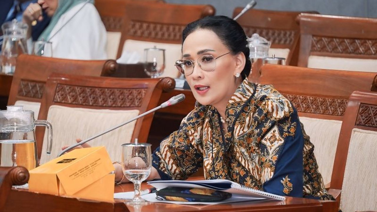 Anggota DPR mendesak Kemenlu dan KBRI Malaysia untuk mengusut tuntas penembakan terhadap PMI oleh APMM yang mengakibatkan satu WNI meninggal dan meminta peningkatan perlindungan PMI.