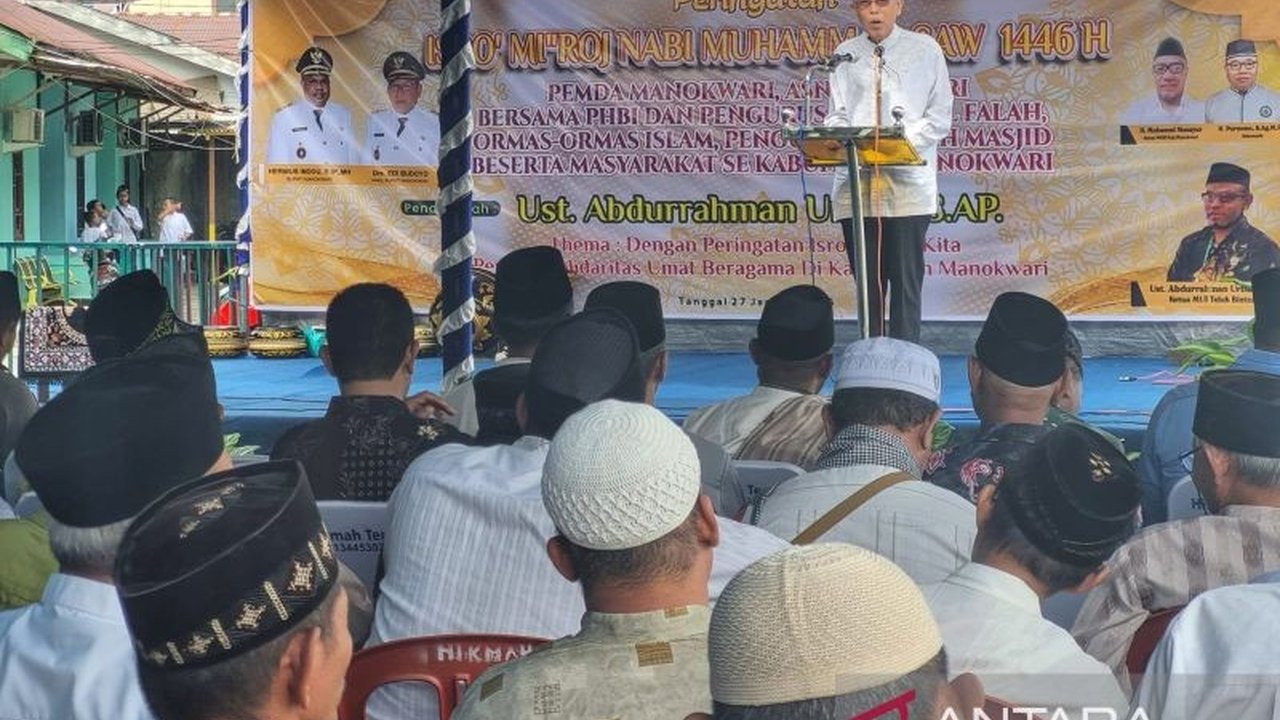 Wakil Bupati Manokwari mengajak umat Muslim menjadikan Isra Miraj sebagai momen memperkuat persatuan dan kerukunan antarumat beragama di Manokwari, Papua Barat, menekankan pentingnya toleransi dan kerja sama untuk pembangunan daerah.