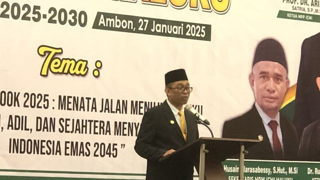 Wakil Rektor Unpatti, Dr. Ruslan Tawari, resmi menjadi Ketua ICMI Maluku periode 2025-2030, berfokus pada kolaborasi dan pengembangan potensi daerah, khususnya rempah dan perikanan.