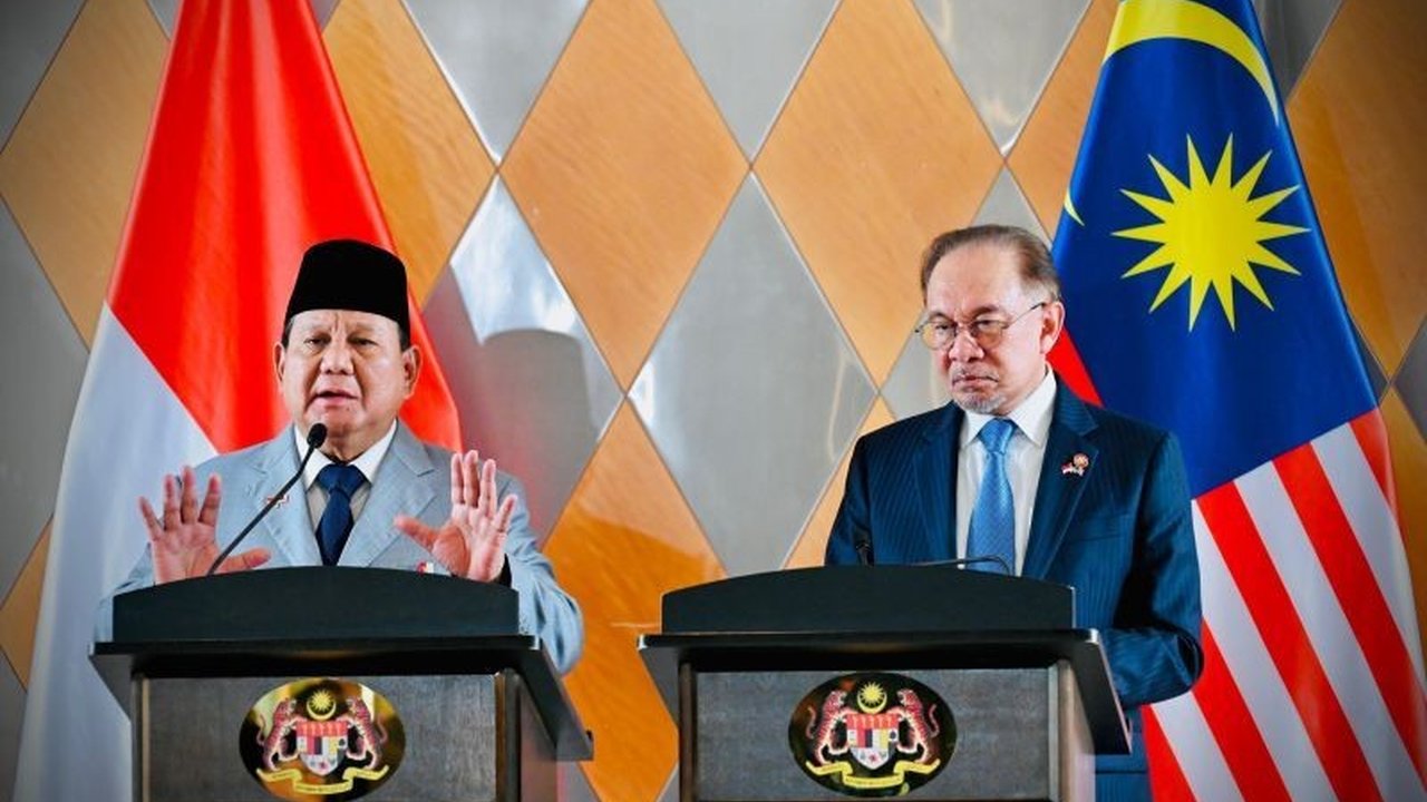 Menyusul pertemuan bilateral di Kuala Lumpur, Presiden Prabowo dan PM Anwar sepakat meningkatkan kerja sama RI-Malaysia di sektor sawit, merespon diskriminasi Uni Eropa dan mengamankan posisi kedua negara sebagai produsen utama dunia.