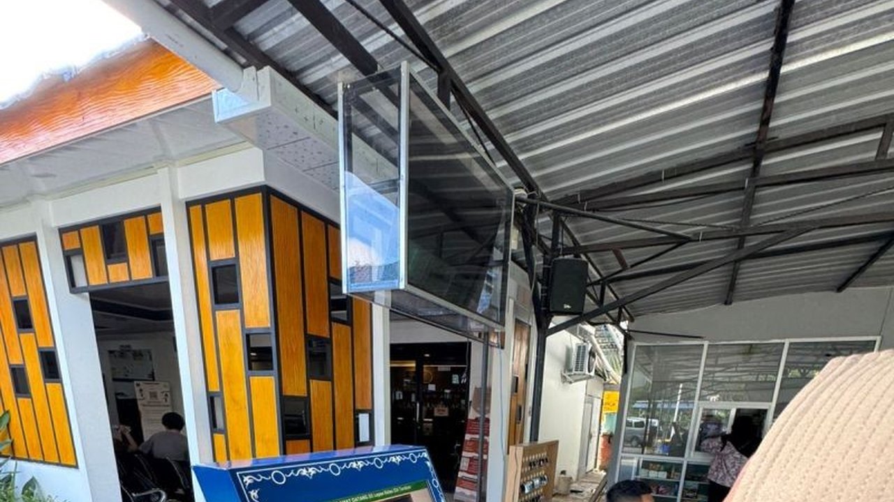 Lembaga Pemasyarakatan (Lapas) Kelas IIA Tarakan meluncurkan sistem e-ticketing untuk antrean kunjungan, bertujuan meningkatkan kualitas pelayanan publik dan meminimalisir waktu tunggu masyarakat.