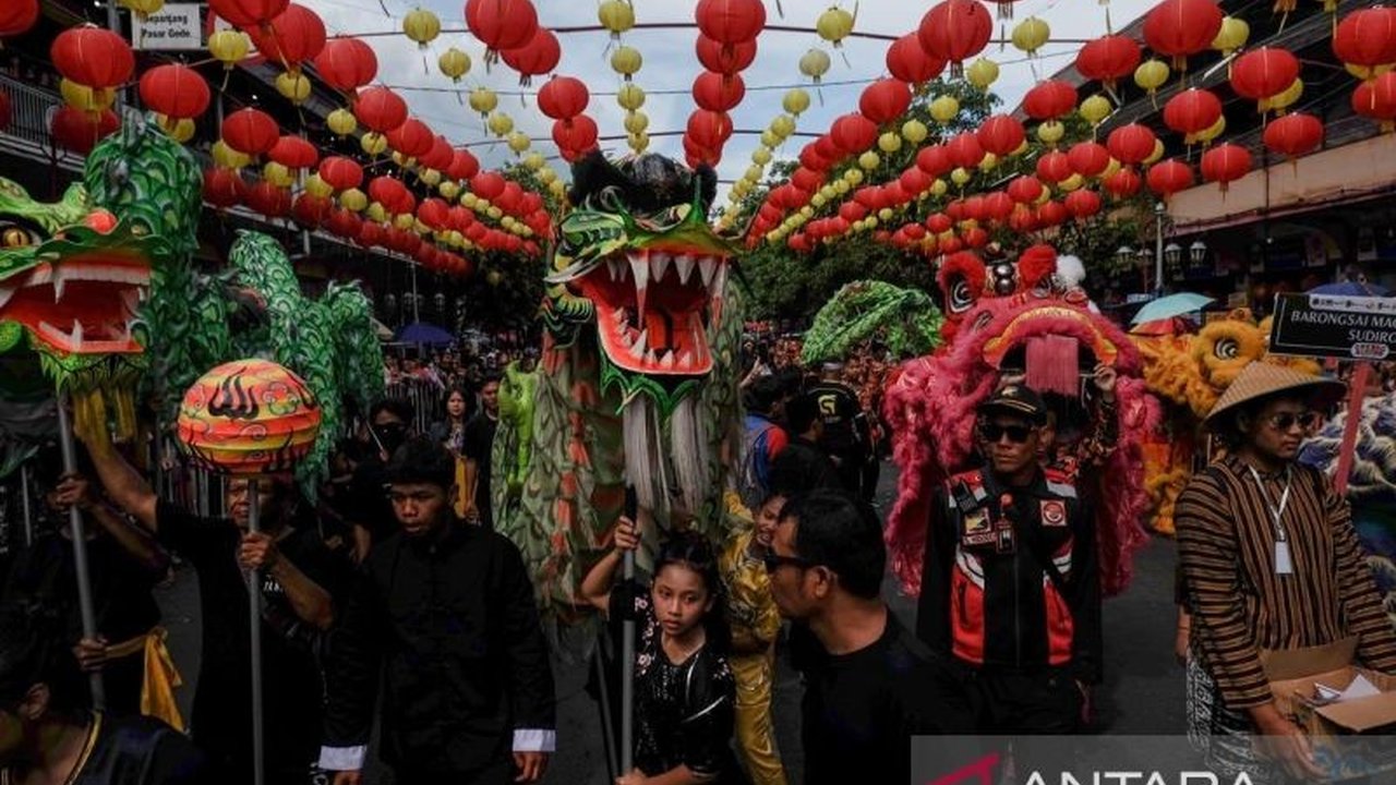 Pakar feng shui mengingatkan pemilik shio babi, monyet, macan, dan ular untuk mawas diri karena diprediksi akan mengalami 'ciong' atau perubahan besar di Tahun Ular Kayu 2025, yang dimulai pada 29 Januari.