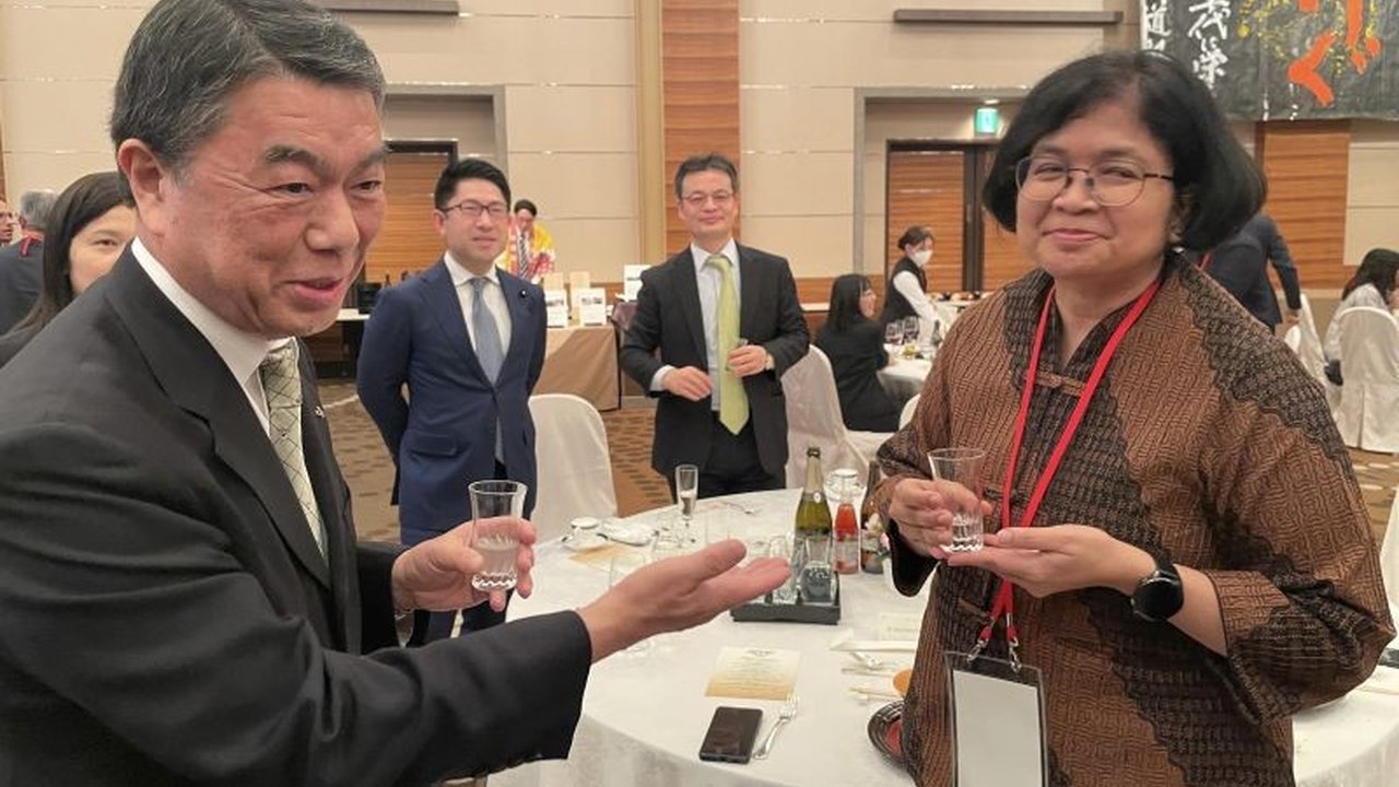 Kerja sama ekonomi Indonesia-Prefektur Miyagi semakin erat, ditandai dengan terbentuknya Asosiasi Prefektur Miyagi-Indonesia dan kesepakatan ketenagakerjaan pertama antara pemerintah pusat RI dengan prefektur di Jepang, membuka peluang investasi dan pariw