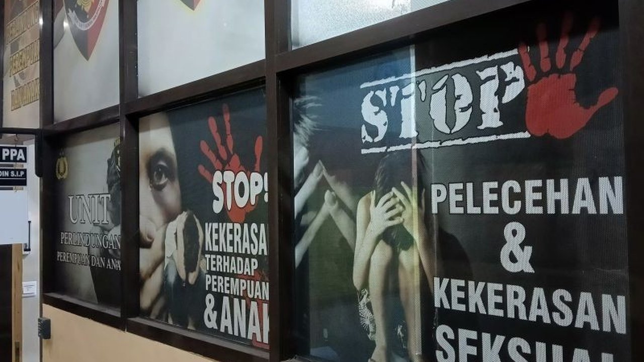 Polres Sukabumi selidiki kasus dugaan KDRT di Palabuhanratu, seorang suami paksa istri aborsi kandungannya yang berusia tujuh minggu dengan modus memberikan jamu, korban alami trauma berat.