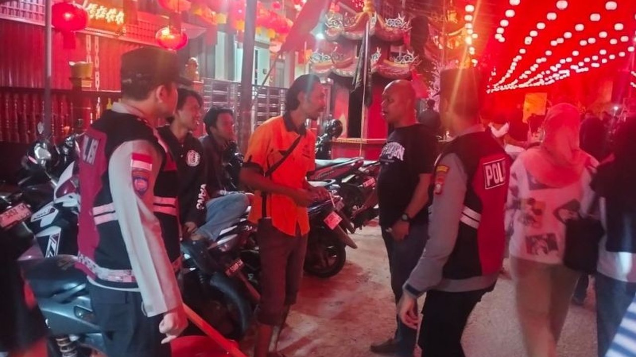 Polres Karimun menggelar patroli KRYD selama libur panjang Isra Mi'raj dan Imlek 2576 Kongzili untuk menjaga keamanan dan ketertiban masyarakat di objek vital dan tempat wisata Karimun.